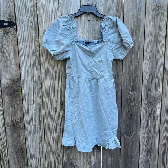 Who What Wear Dresses & Skirts - WHO WHAT WEAR Denim Dress with Balloon Sleeves size XS